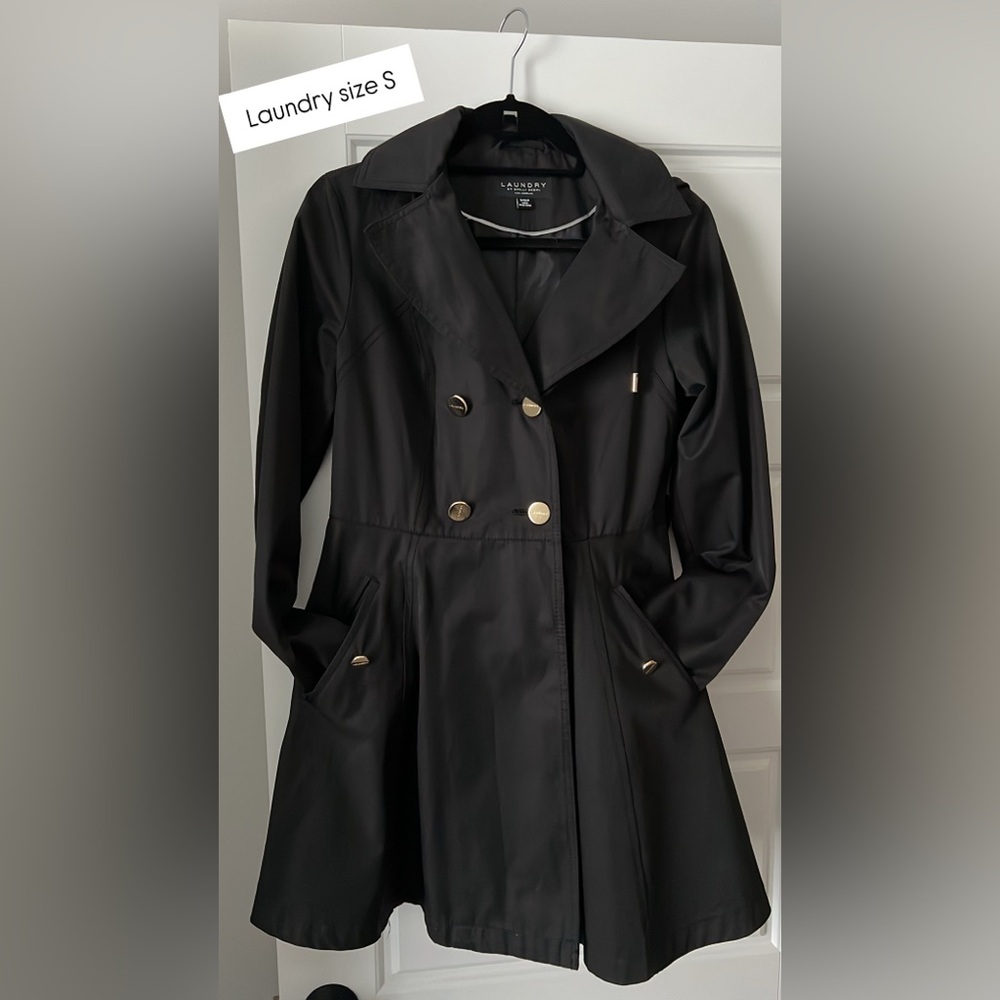 Elegant Black Double-Breasted Women's Coat
